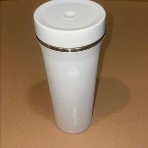 ThermoFlask BPA free 32 oz tumbler